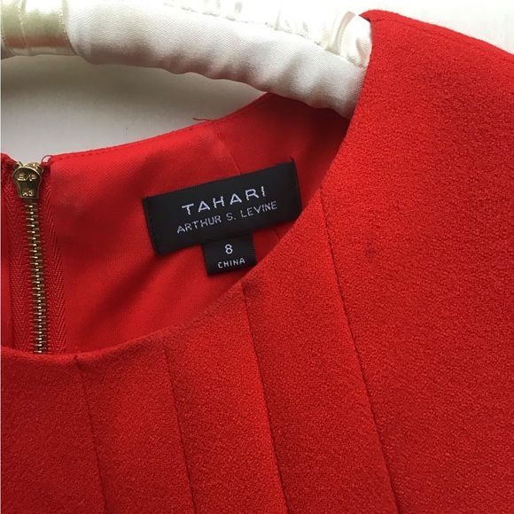 Tahari Arthur S. Levine RED Dress Sz 8 - Picture 3 of 6